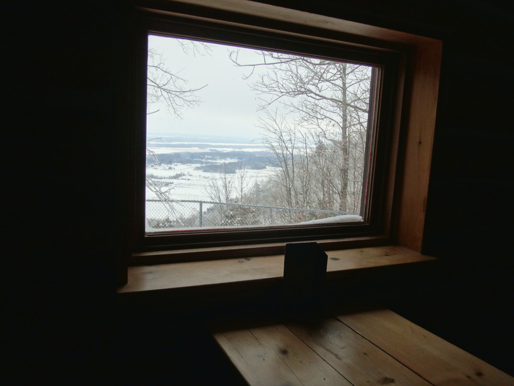 Window Seat - Western Shelter